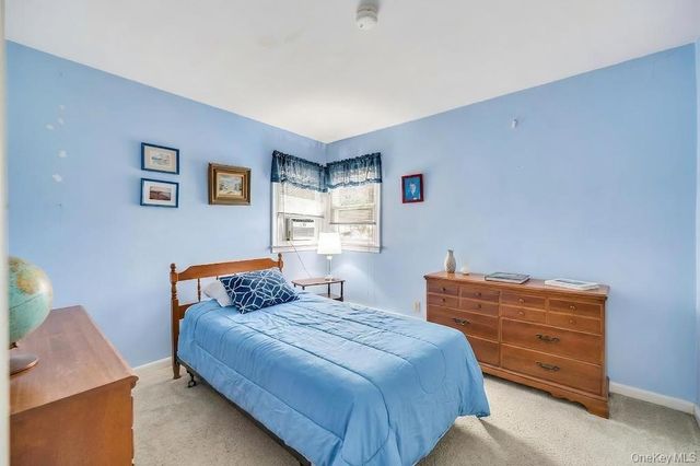270 7th Street, Saint James, NY 11780