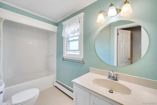 270 7th Street, Saint James, NY 11780