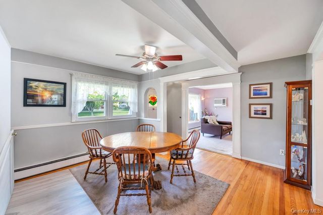 270 7th Street, Saint James, NY 11780