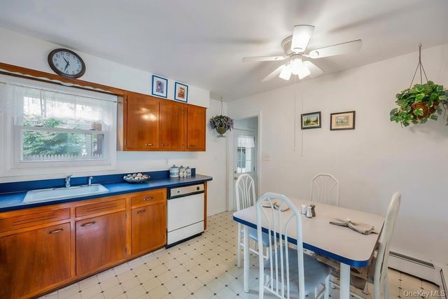 270 7th Street, Saint James, NY 11780