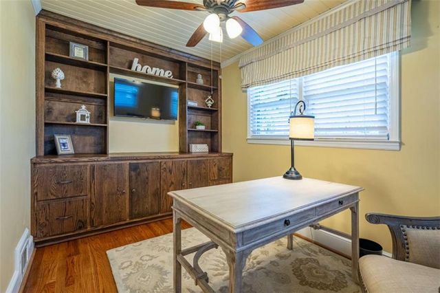 211 Sunset Drive, Lindale, GA 30147