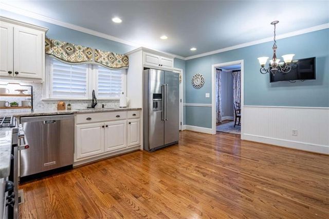 211 Sunset Drive, Lindale, GA 30147