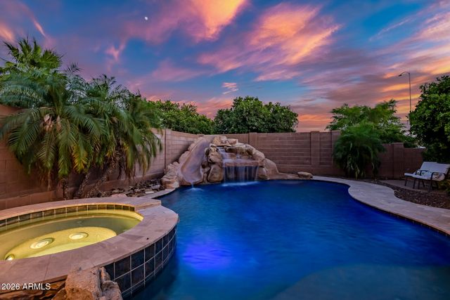 3713 E Ellis Street, Mesa, AZ 85205