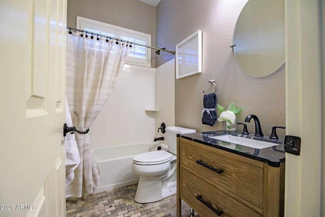 3713 E Ellis Street, Mesa, AZ 85205
