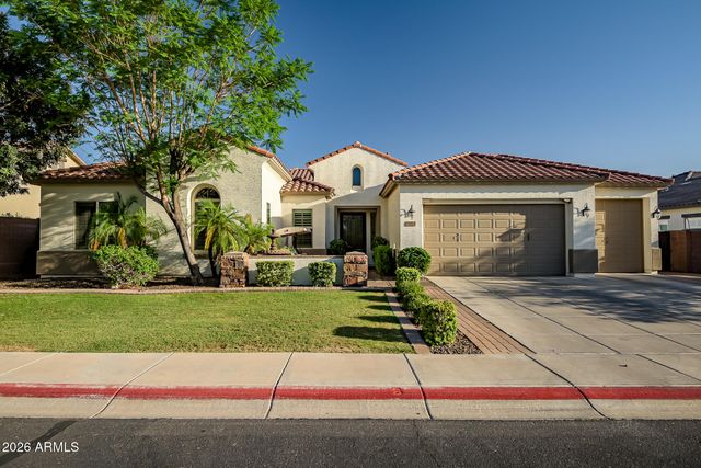 3713 E Ellis Street, Mesa, AZ 85205