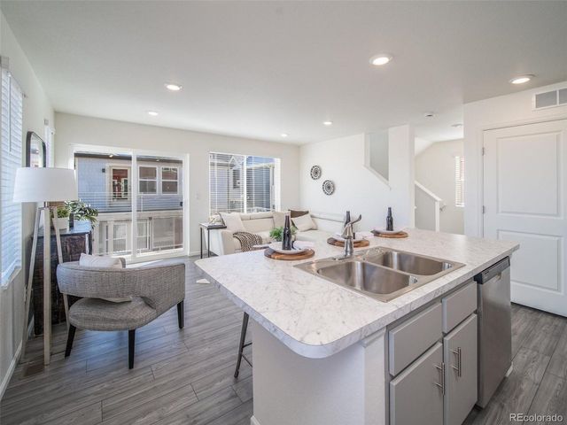 46543 Gold Prairie Dr, Bennett, CO 80102