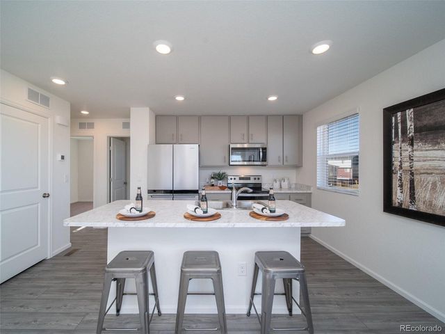 46543 Gold Prairie Dr, Bennett, CO 80102