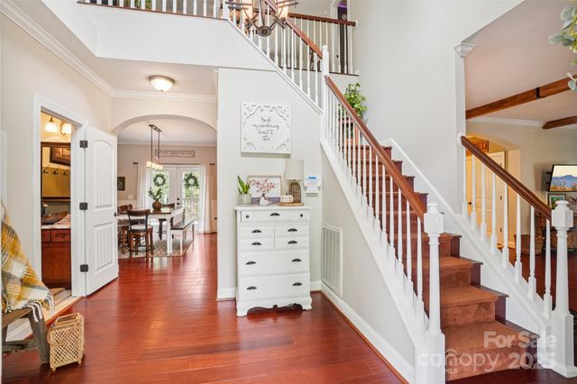 813 Beech Tree Place, Hendersonville, NC 28792