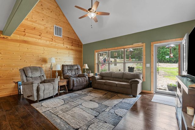 237 Tanglewood Street, Shell Knob, MO 65747