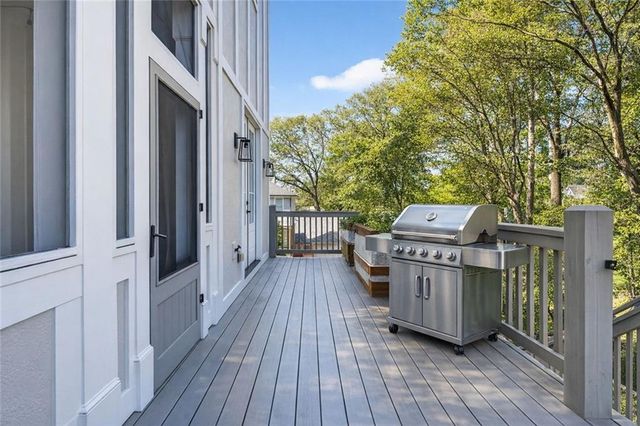 750 Yorkshire Road NE, Atlanta, GA 30306