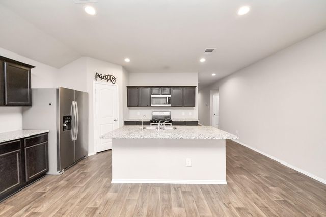 40522 Winter Grass Bend, Magnolia, TX 77354