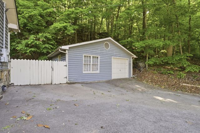 308 N Tibbs Road, Dalton, GA 30720