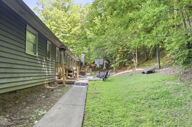 308 N Tibbs Road, Dalton, GA 30720