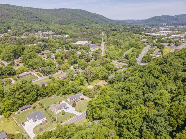 308 N Tibbs Road, Dalton, GA 30720