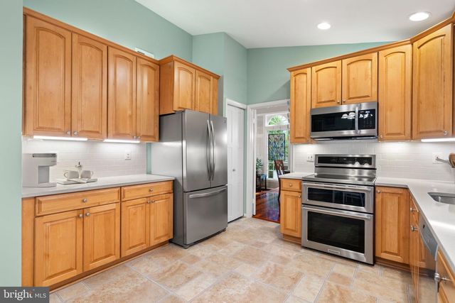 5445 FLINT TAVERN PL, Burke, VA 22015