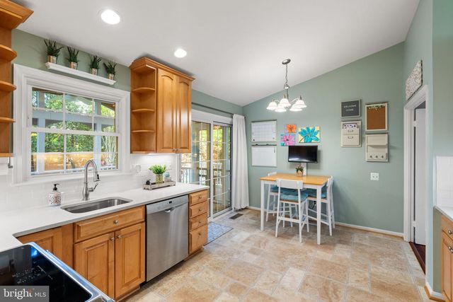 5445 FLINT TAVERN PL, Burke, VA 22015