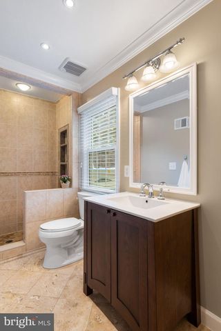 5445 FLINT TAVERN PL, Burke, VA 22015