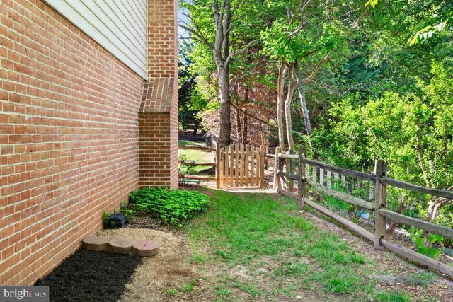 5445 FLINT TAVERN PL, Burke, VA 22015