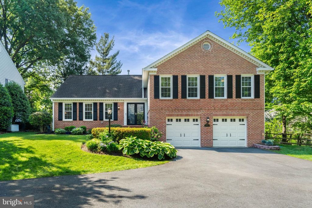 5445 FLINT TAVERN PL, Burke, VA 22015