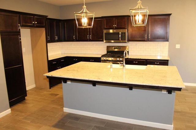 3879 Mecca Avenue, Clovis, CA 93619