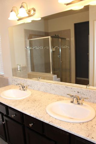 3879 Mecca Avenue, Clovis, CA 93619