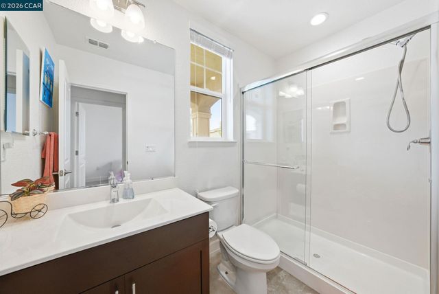 1671 mulholland dr, Lathrop, CA 95330