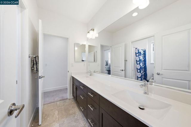 1671 mulholland dr, Lathrop, CA 95330