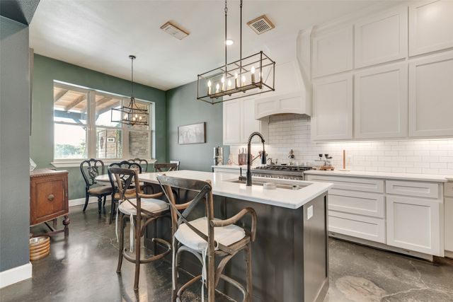 8310 Old Springtown Road, Springtown, TX 76082