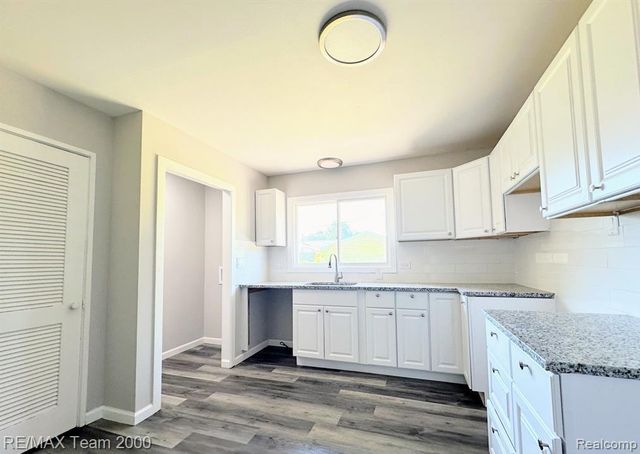 316 Lytle Place, Garden City, MI 48135