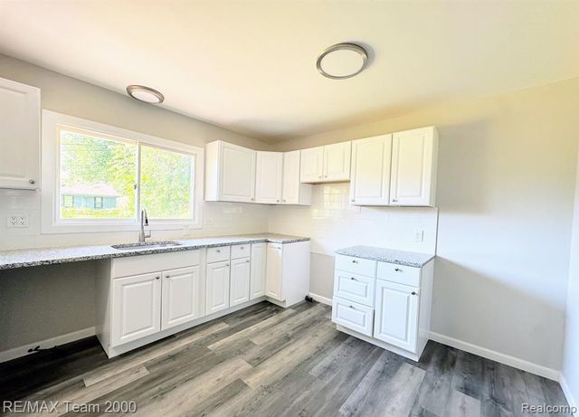 316 Lytle Place, Garden City, MI 48135