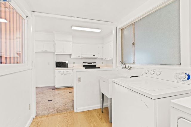 1015 82Nd Ave, Oakland, CA 94621