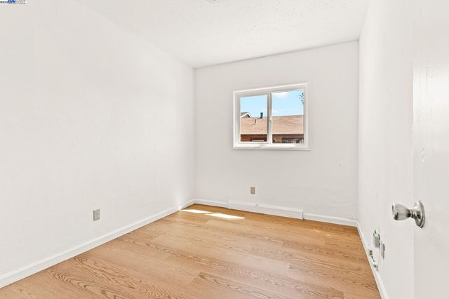 1015 82Nd Ave, Oakland, CA 94621