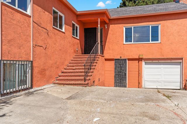 1015 82Nd Ave, Oakland, CA 94621