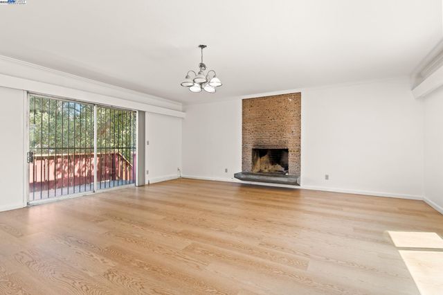 1015 82Nd Ave, Oakland, CA 94621