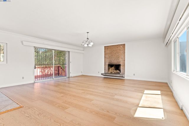 1015 82Nd Ave, Oakland, CA 94621