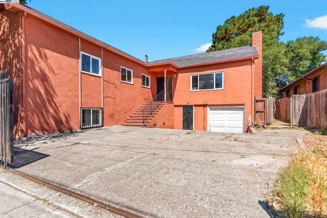1015 82Nd Ave, Oakland, CA 94621