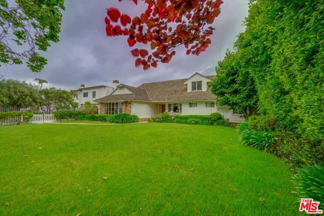 713 Walden Drive, Beverly Hills, CA 90210