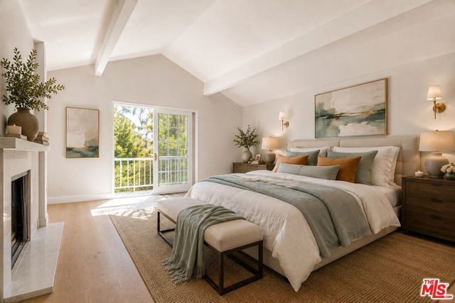 713 Walden Drive, Beverly Hills, CA 90210