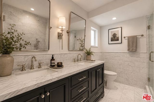 713 Walden Drive, Beverly Hills, CA 90210