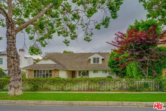713 Walden Drive, Beverly Hills, CA 90210