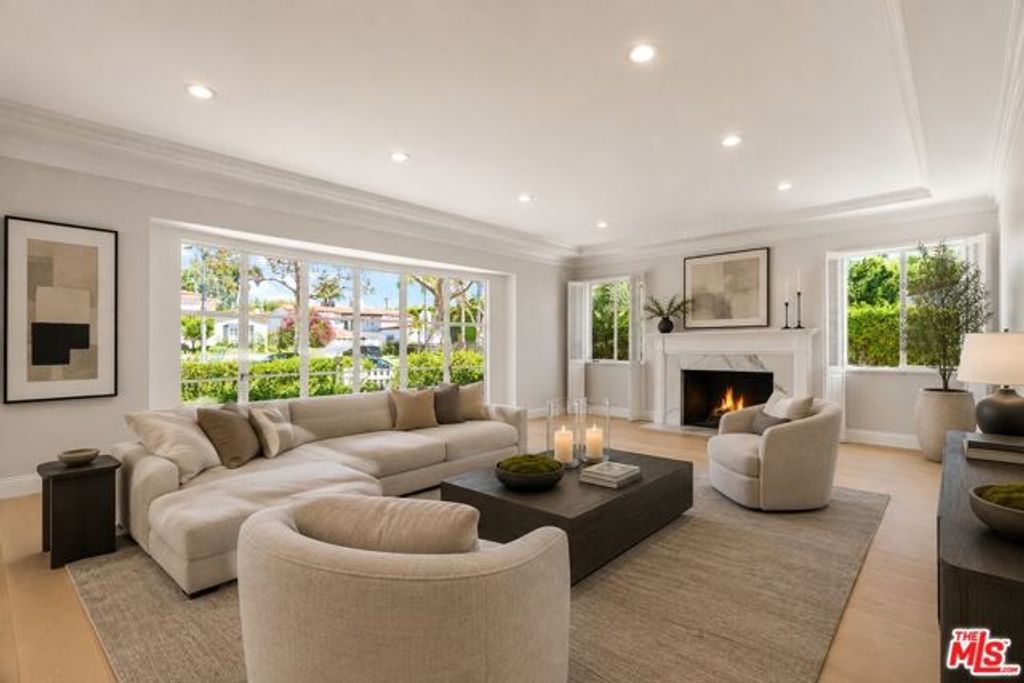 713 Walden Drive, Beverly Hills, CA 90210