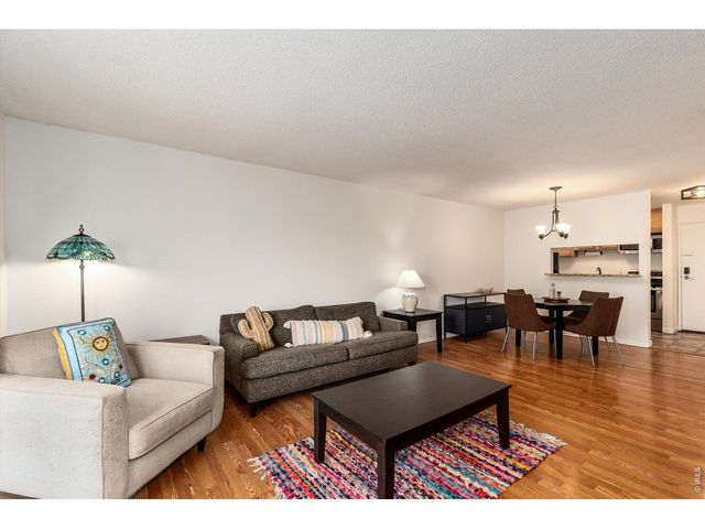 3250 Oneal Cir H17, Boulder, CO 80301