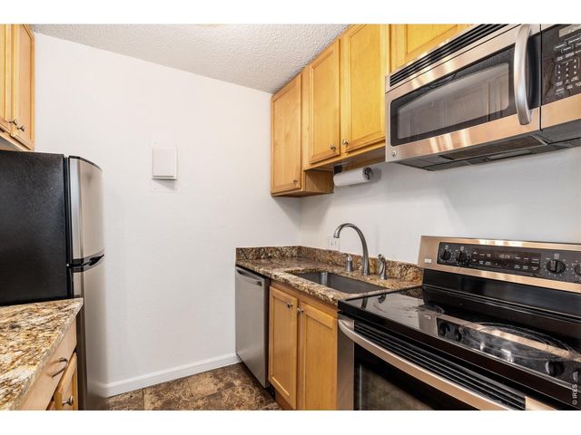 3250 Oneal Cir H17, Boulder, CO 80301
