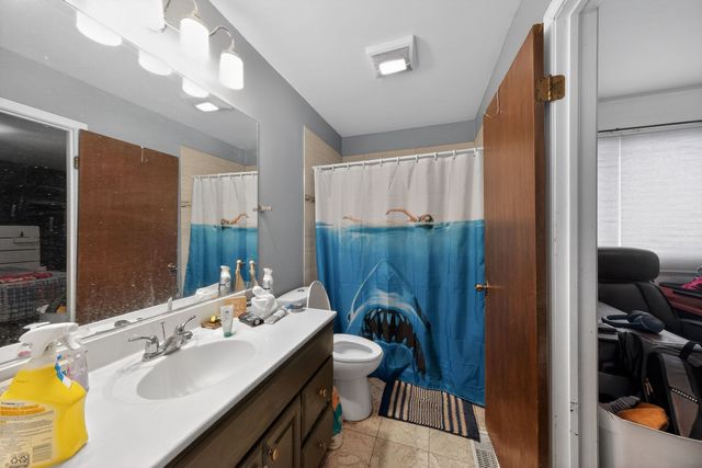 1772 Frank Court, Glendale Heights, IL 60139