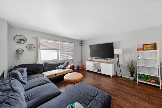 1772 Frank Court, Glendale Heights, IL 60139