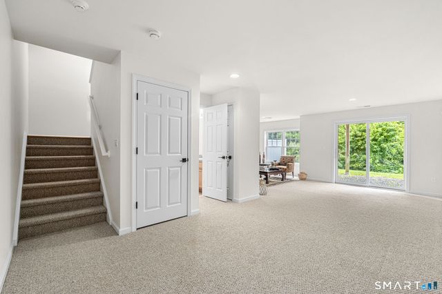 53 Carnoustie Circle 53, Bloomfield, CT 06002