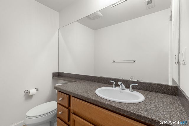 53 Carnoustie Circle 53, Bloomfield, CT 06002