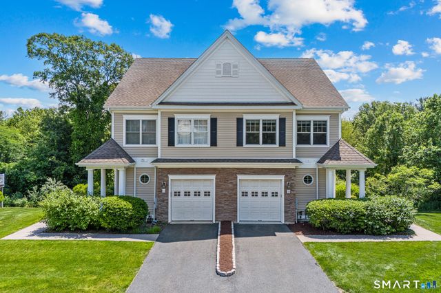53 Carnoustie Circle 53, Bloomfield, CT 06002