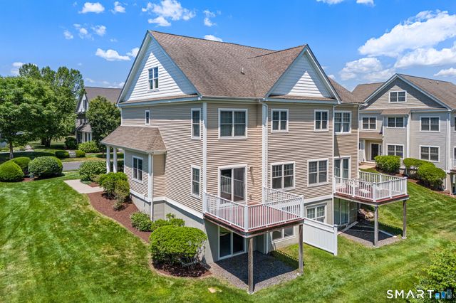 53 Carnoustie Circle 53, Bloomfield, CT 06002