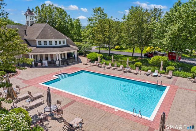 53 Carnoustie Circle 53, Bloomfield, CT 06002